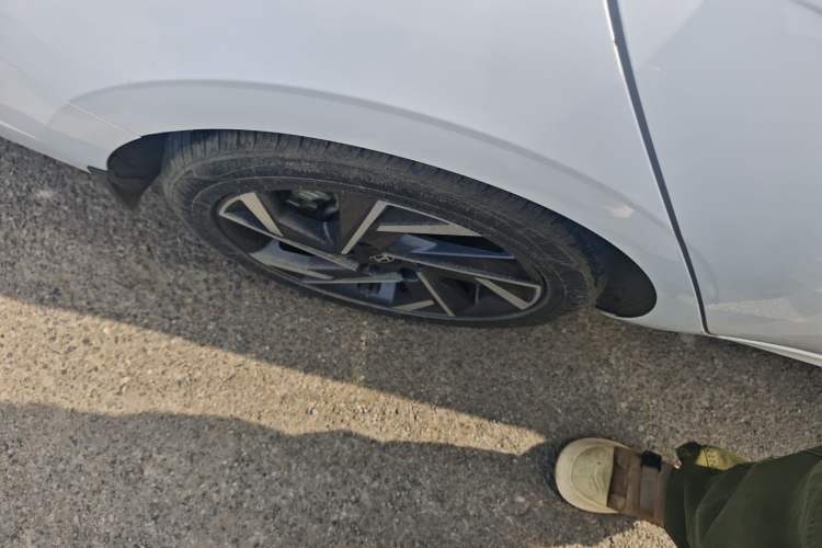 Used Hyundai Elantra 2023 1.5L CVT GLX Elite Edition Exterior 5