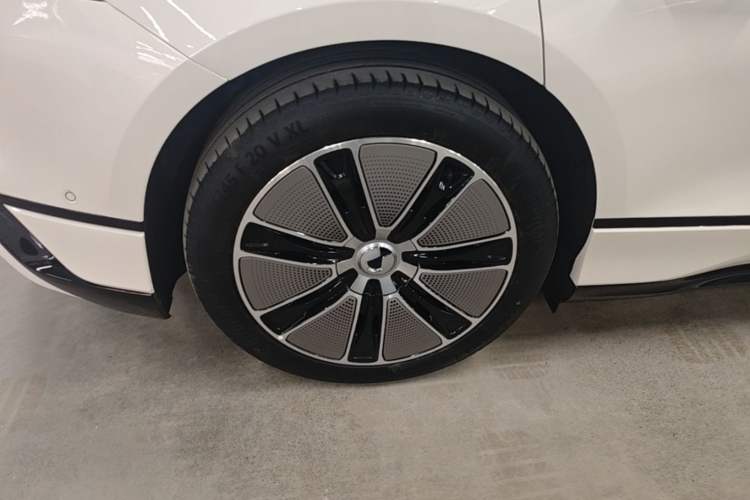 Used Denza Z9GT 2024 1100 Four-Wheel Drive Max Edition Exterior 5