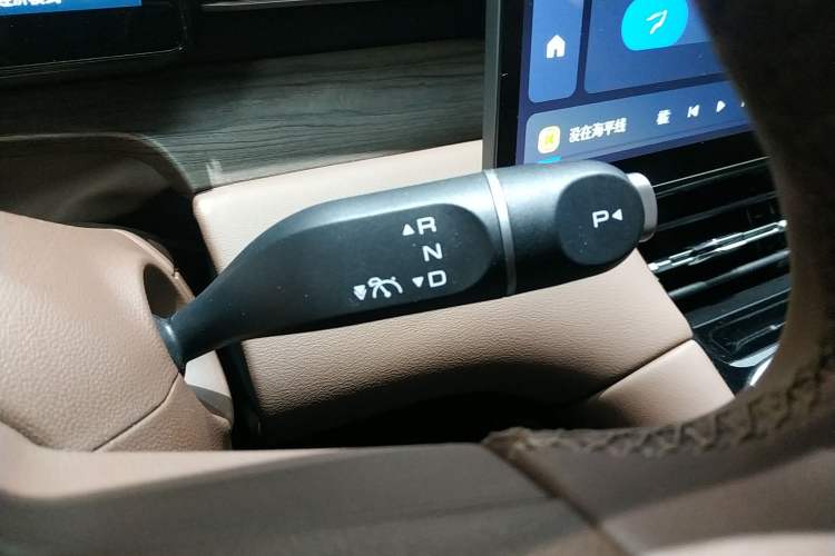 Used Wuling Xingguang S 2024 510 km Flagship Version Gear Lever