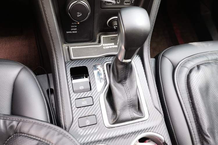 Used Jeep Grand Commander 2022 2.0T Four-Wheel Drive Luxury Edition Gear Lever