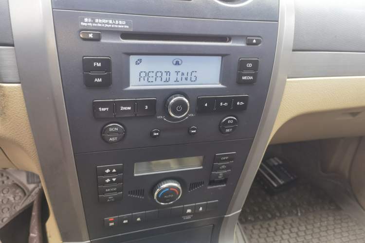 Used Haval H5 Classic 2010 European-style Edition 2.4L Four-Wheel Drive Comfort Model
