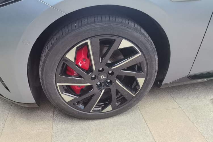 Used Dongfeng eπ eπ007 2024 Pure Electric 540 All-Wheel Drive Max Edition
