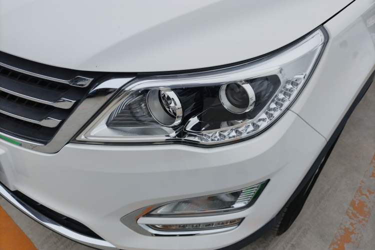 Used Baojun 560 2016 1.8L Manual Comfort Edition