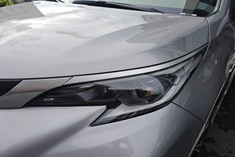 Used Toyota Granvia 2023 2.5L Hybrid Flagship VIP Edition