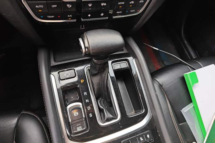 Used GAC Trumpchi GS8 2017 320T Two-Wheel Drive Luxury Smart Connectivity Version (7 Seats)
