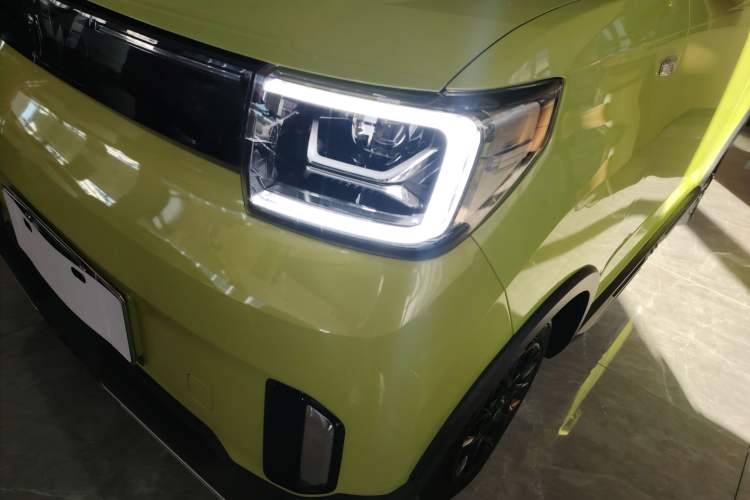 Used Wuling Hongguang MINIEV 2022 GAMEBOY 200km Gaming Edition with Lithium Iron Phosphate
