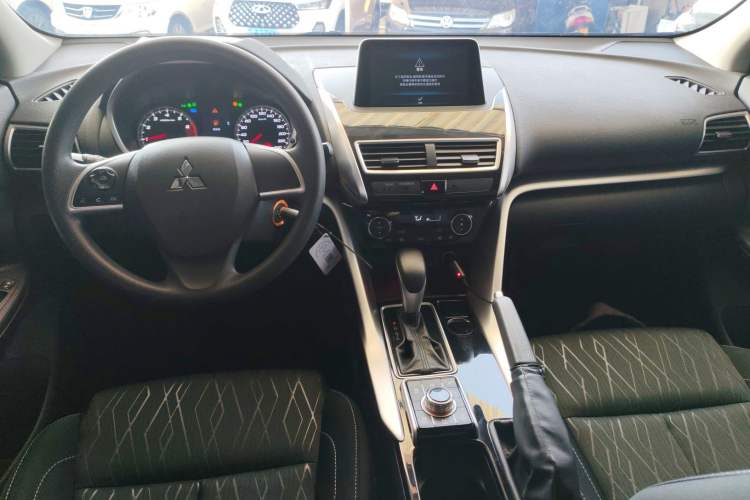 Used Mitsubishi Eclipse Cross 2018 1.5T CVT Two-Wheel Drive Fearless Edition
