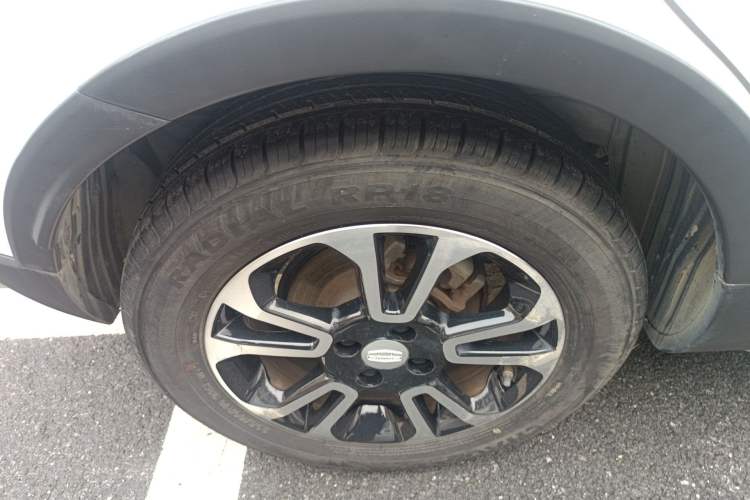 Used Geely Auto Vision X3 2017 1.5L Automatic Elite Model Right Rear Wheel Hub