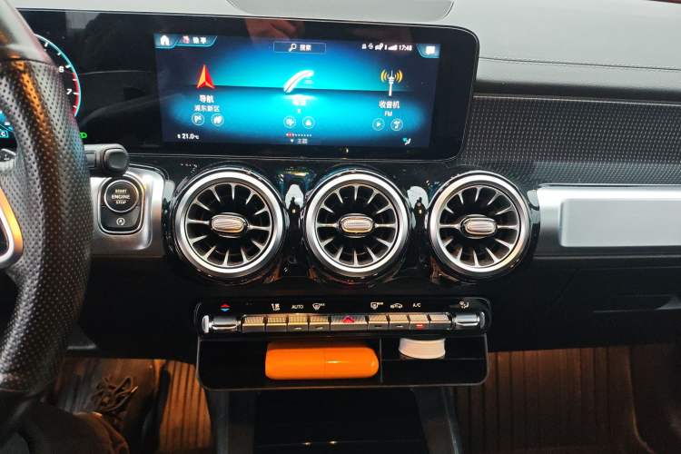 Used Mercedes-Benz GLB 2022 Updated GLB 200 Fashion Edition