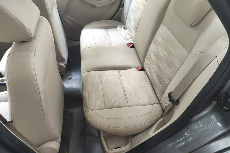 Used Ford Focus 2013 Sedan Classic 1.8L Manual Base Model