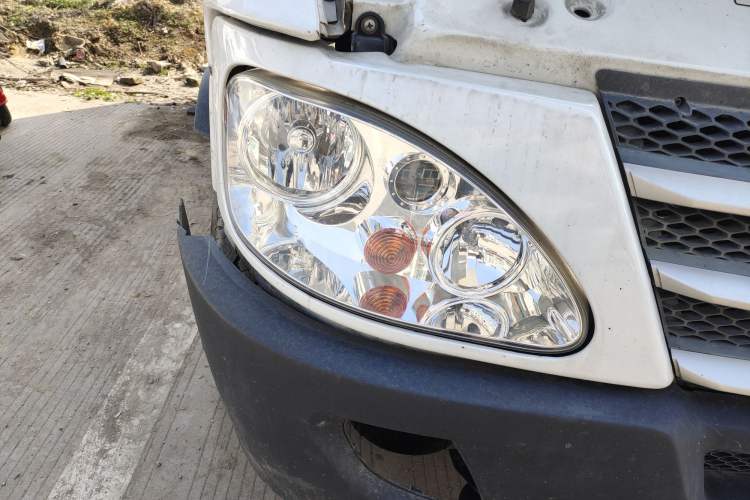 Used Iveco Power Daily 2017 2.5T Classic A32 Mid-Roof 6-7 Seater Bus 47Z5
