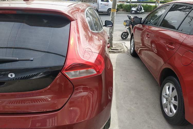 Used Volvo V40 2015 1.6T Zhiya Edition Right Rear Taillight