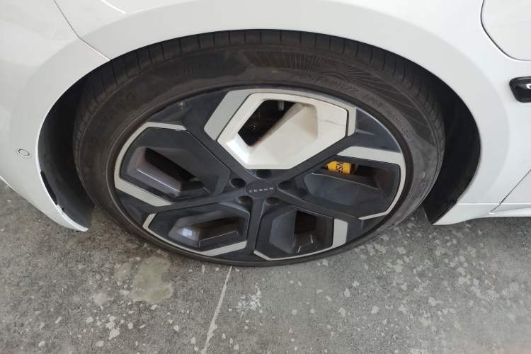 Used Zeekr 001 2021 Ultra-Long Range Dual-Motor YOU Version
