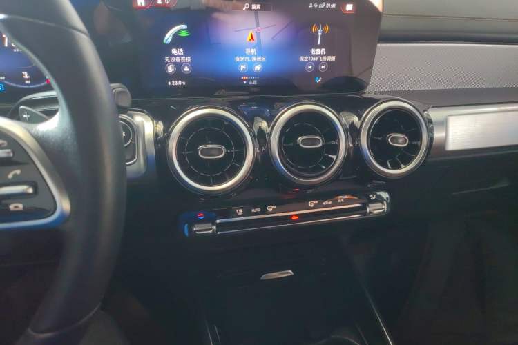 Used Mercedes-Benz GLB 2023 GLB 200 Fashion Model