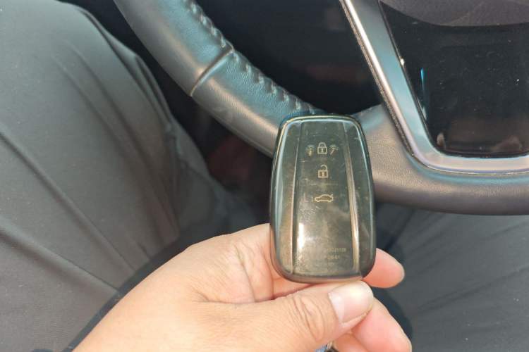 Used Toyota Camry 2022 2.0GVP Premier Edition Vehicle Key