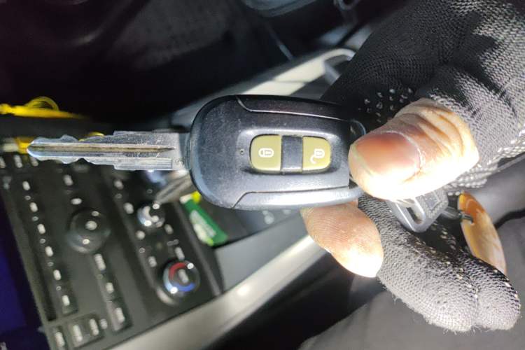 Used Chevrolet Captiva 2014 2.4L 4x4 Flagship Edition 7 Seats
