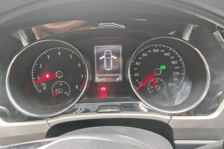 Used Volkswagen Touran 2016 Volkswagen Touran L 280TSI DSG Comfort Edition
