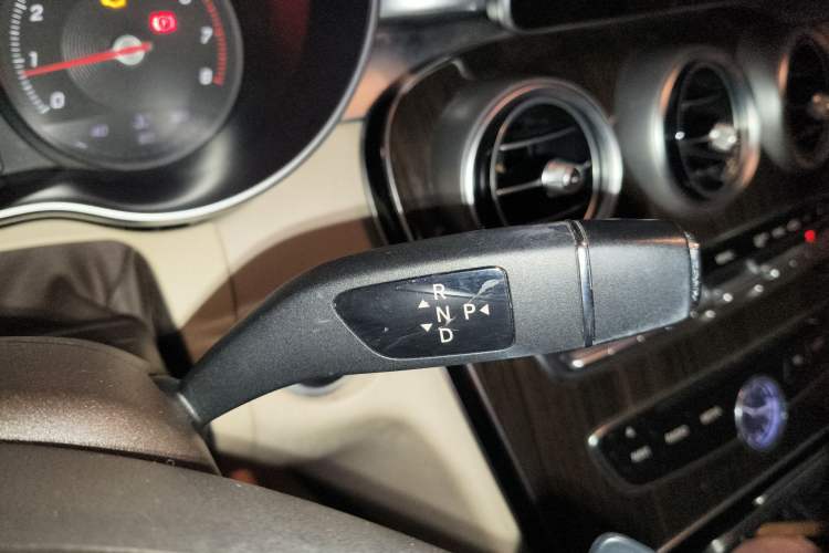 Used Mercedes-Benz C-Class 2015 Facelift C 200 L
