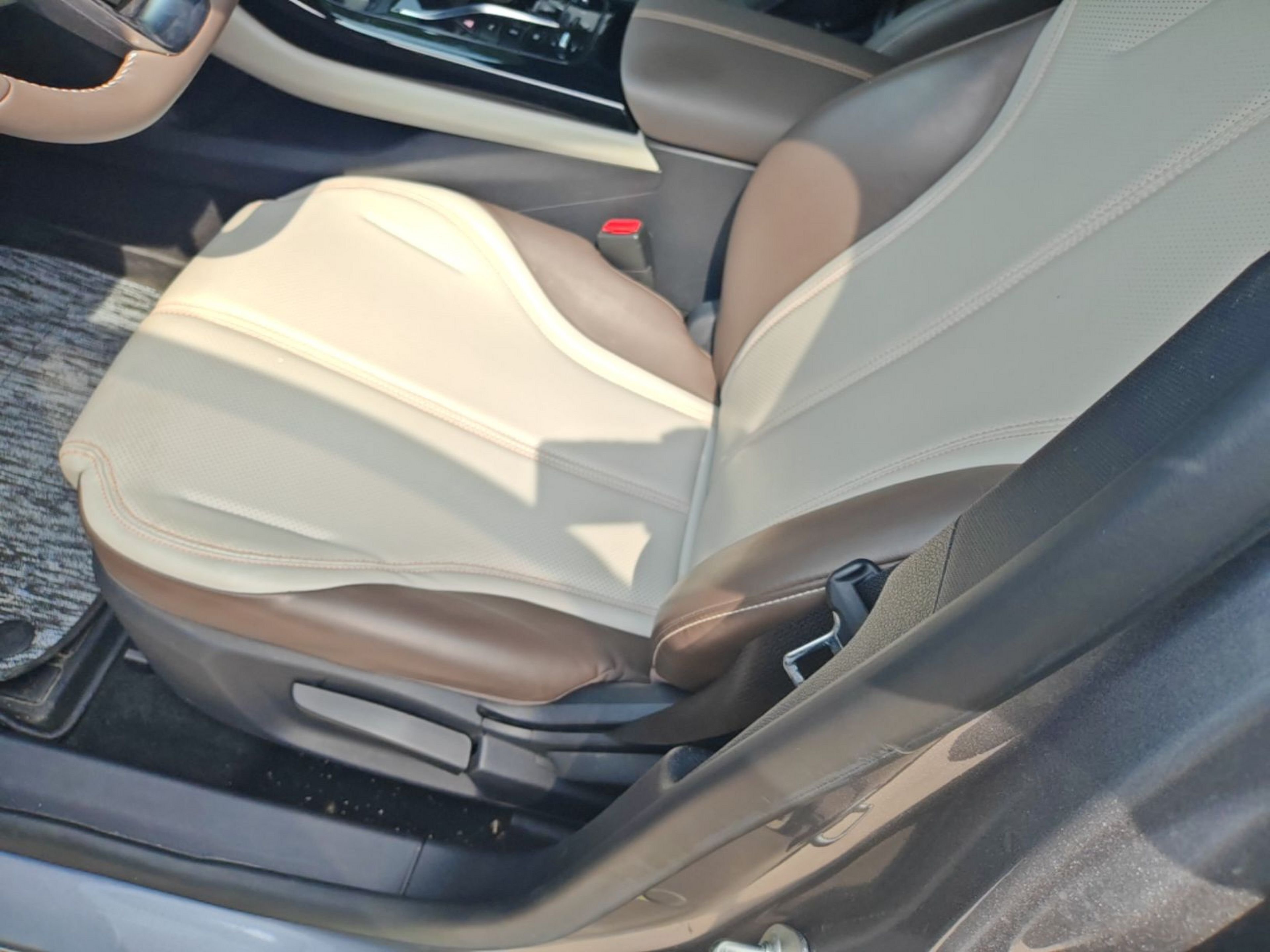 Vordere Reihe im Auto