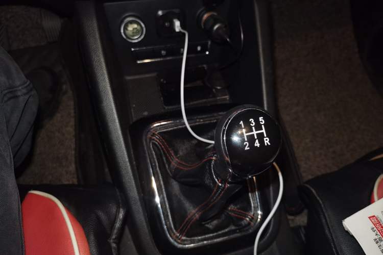 Used CHANGAN OSHAN CX70 2016 1.6L Manual Luxury Model
