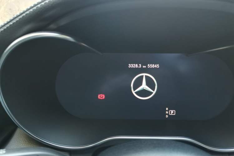 Used Mercedes-Benz C-Class 2021 C 260 L Odometer Close Up