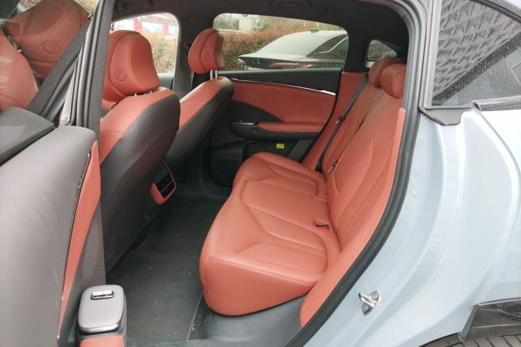 Used XPeng G7 2025 Model—702 Ultra Long Range Left Rear Seat