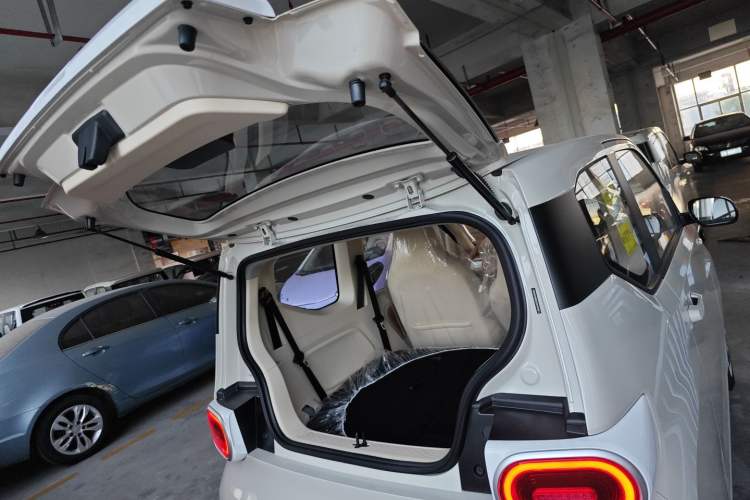 Used Wuling Hongguang MINIEV 2024 3rd Generation 215km Youth Edition