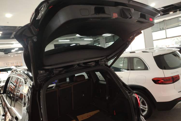 Used Mercedes-Benz GLB 2022 Updated GLB 200 Fashion Edition