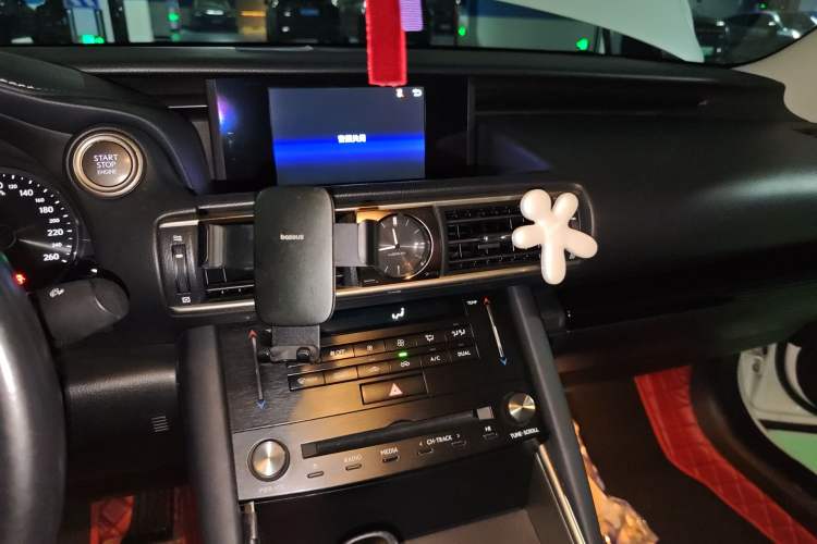 Used Lexus IS 2017 300 Leading Edition
