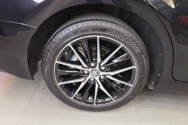 Used Toyota Camry 2021 2.0S FENGSHANG Edition Right Rear Wheel Hub
