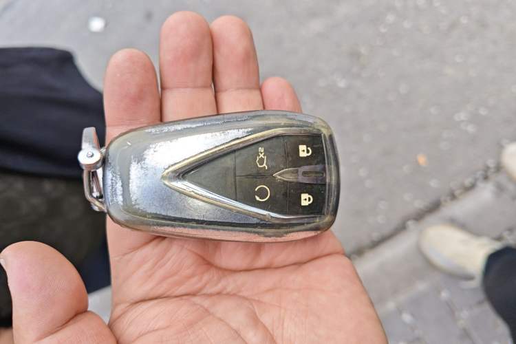 Used CHANGAN OSHAN Z6 2022 Blue Whale 1.5T DCT Smart Edition
