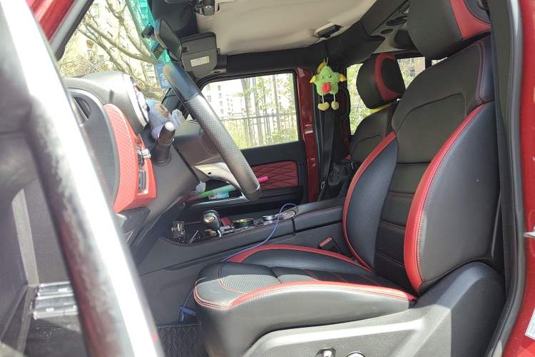 Used BAIC Off-Road BJ40 2018 PLUS 2.3T Automatic Four-Wheel Drive Premium Edition China V
