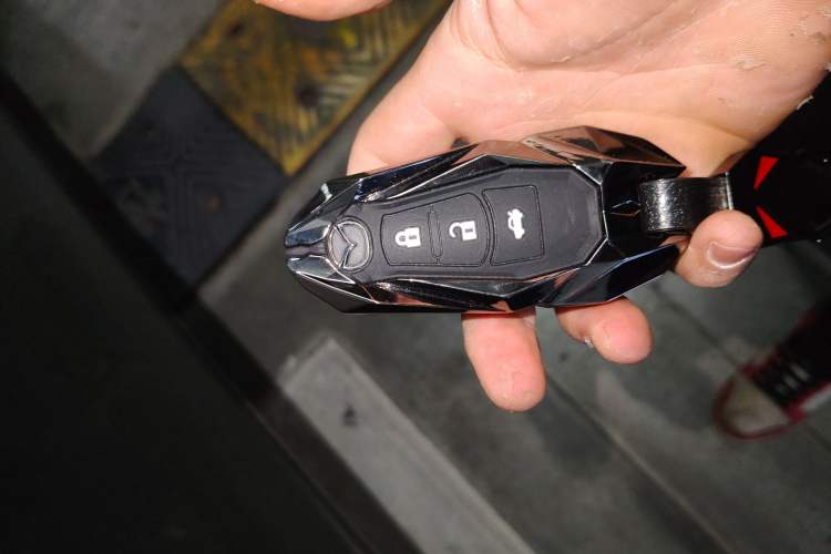 Used Mazda Mazda 3 Axela 2016 Sedan 1.5L Automatic Comfort Model