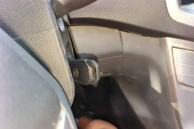 Used SAIC MAXUS T60 2019 2.4L Gasoline Manual Two-Wheel-Drive High-Ride Pioneer Edition Standard Cab