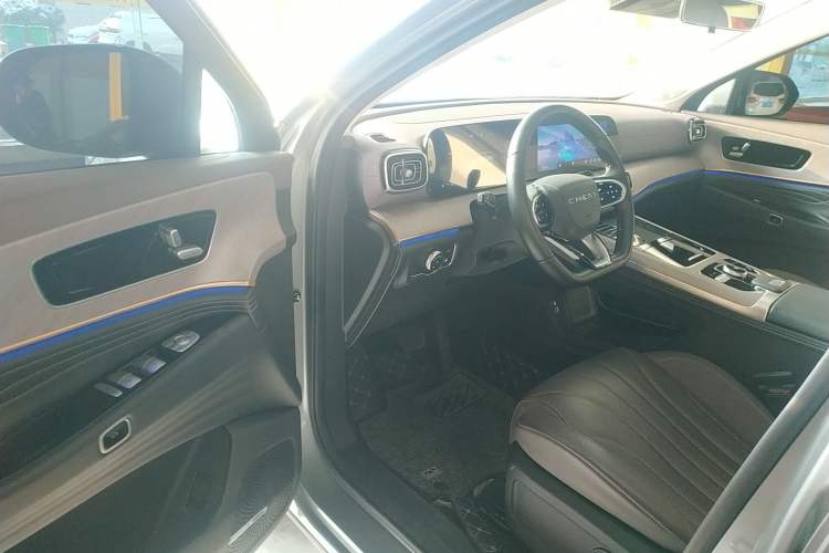 Used Chery Tiggo 9 C-DM 2025 1.5T 106KM Ultra-Comfort Edition 5 Seats Lithium-NMC
