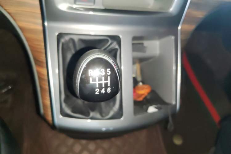 Used FORTHING Lingzhi PLUS 2021 2.0L Manual Comfort Version 7 Seats
