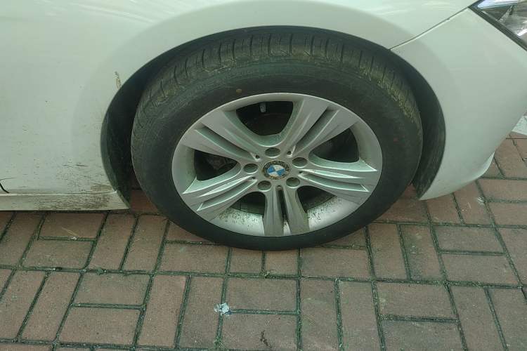 Used BMW 3 Series 2014 320i Sport Design Package