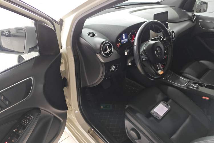 Used Mercedes-Benz B-Class 2018 B 200 Sport Edition