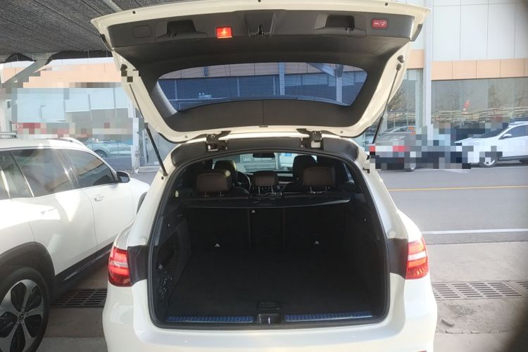 Used Mercedes-Benz GLC 2017 GLC 260 4MATIC Luxury Model
