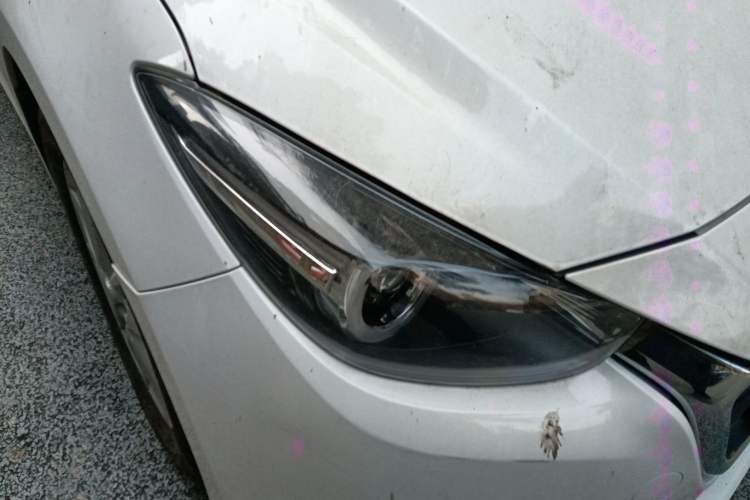 Used Mazda Mazda 3 Axela 2019 Cloud-Controlled Version Sedan 1.5L Automatic Luxury Trim China V Standard
