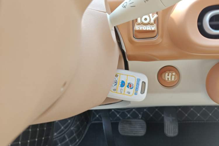 Used Wuling Hongguang MINIEV 2024 3rd Generation 215km Youth Edition Vehicle Key