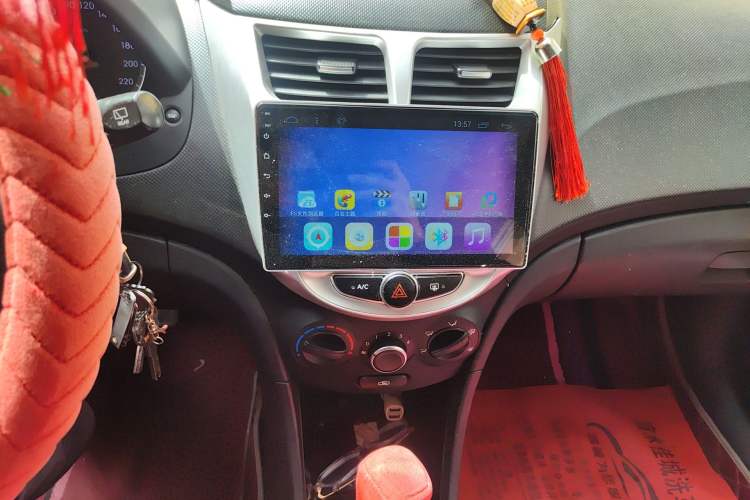 Used Hyundai Verna Ray 2014 1.4L Automatic GLX
