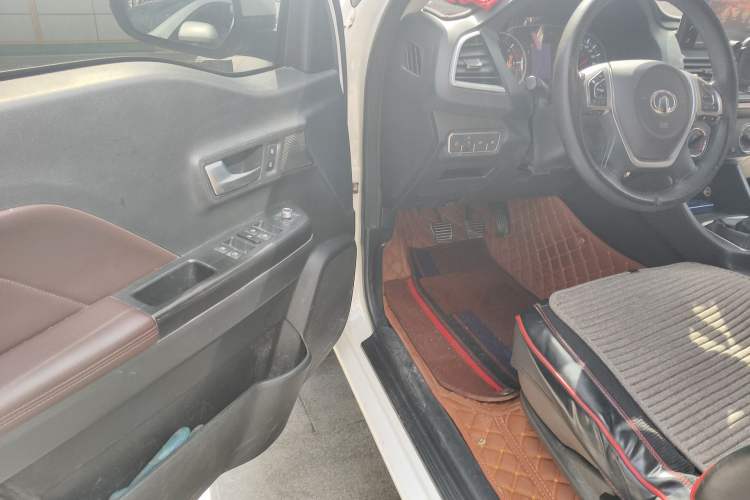 Used Great Wall Wingle 7 2019 2.0T Diesel Two-Wheel Drive Value Edition China VI Standard Big Double Cab GW4D20M Driver Seat