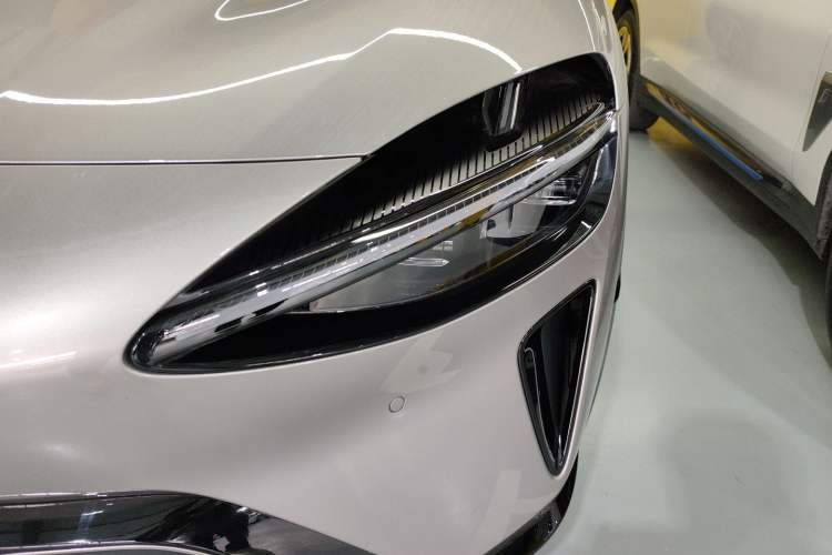 Used Xiaomi Auto YU7 2025 Ultra-Long Range High-Performance All-Wheel-Drive Max Edition
