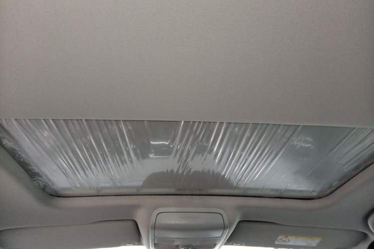 Used Volkswagen Sagitar 2018 1.6L Manual Comfort Model Headliner