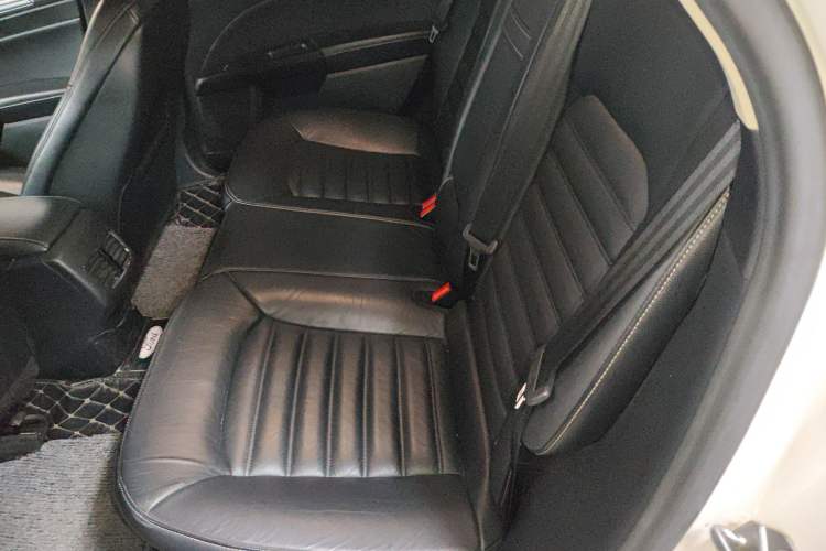 Used Ford Mondeo 2017 EcoBoost 200 Stylish Model Left Rear Seat