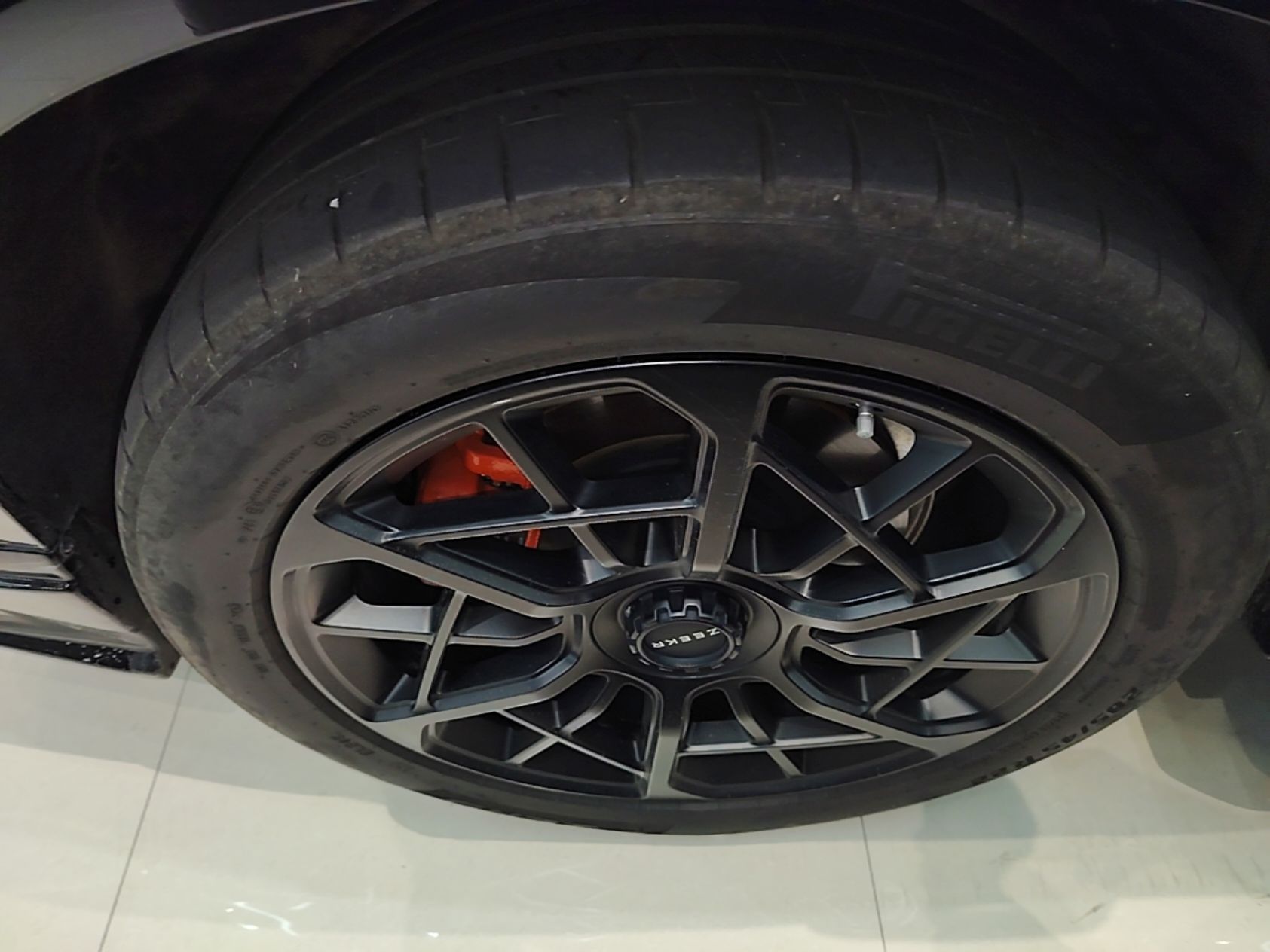Zeekr 9X 2025 Moon Black Edition 70kWh — снимка 11