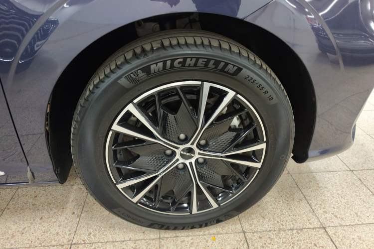 Used Roewe iMAX8 2023 400TGI Comfort Edition