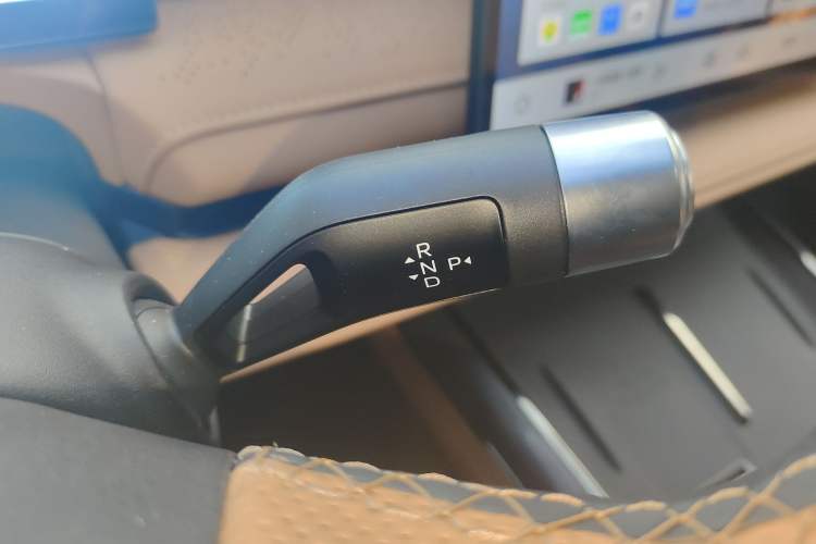 Used Geely Galaxy Galaxy 8 2025 130km EM-i Flagship Edition
