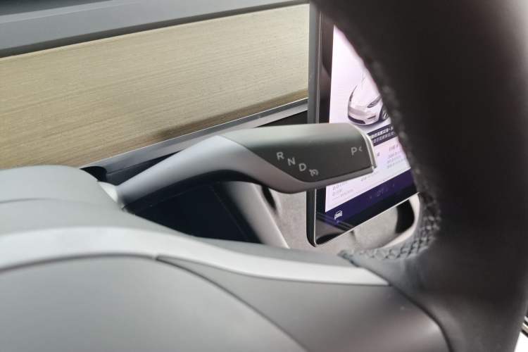 Used Tesla Model Y 2021 Long-Range All-Wheel-Drive Version 3D7